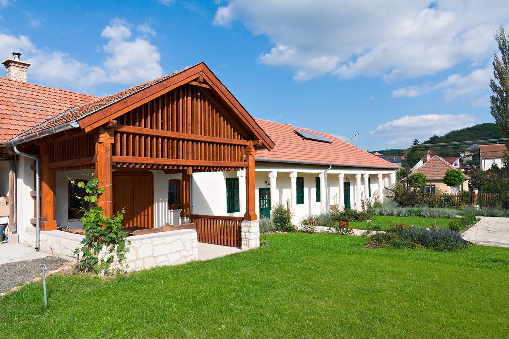 Hotel Barta Pince Vendeghaz Mád Exterior foto